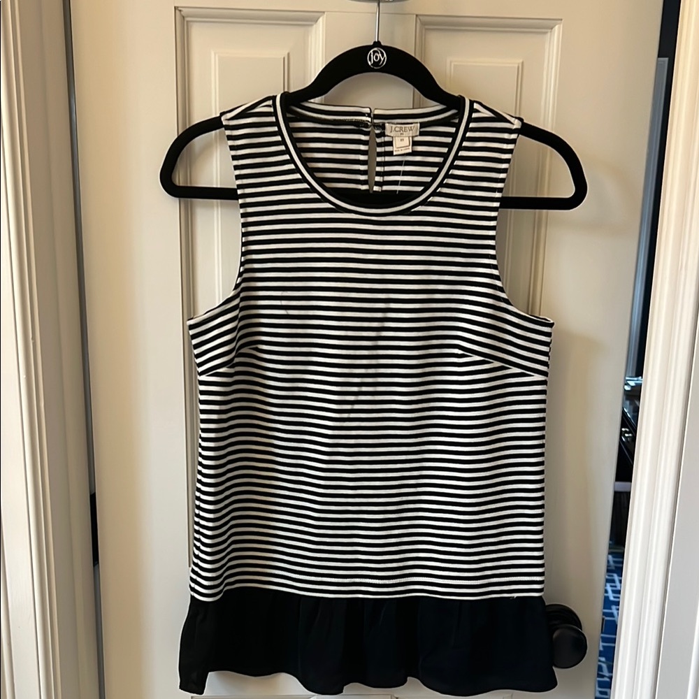 Black and White Sleeveless Tank Top with Crew Neck and Peplum Style